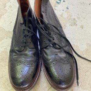 Frye lace up black boots